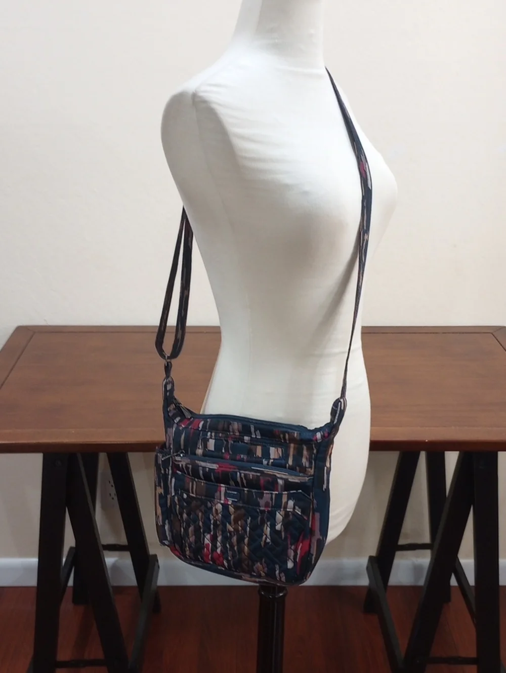 Lug Flutter Riverwalk Abstract Design Colorful Mini Crossbody Bag
